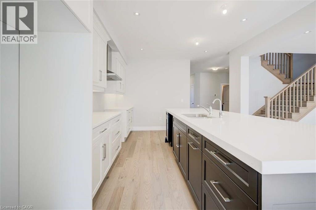 83 Crosswinds Drive, Kitchener, Ontario  N2A 0J9 - Photo 5 - 40776395