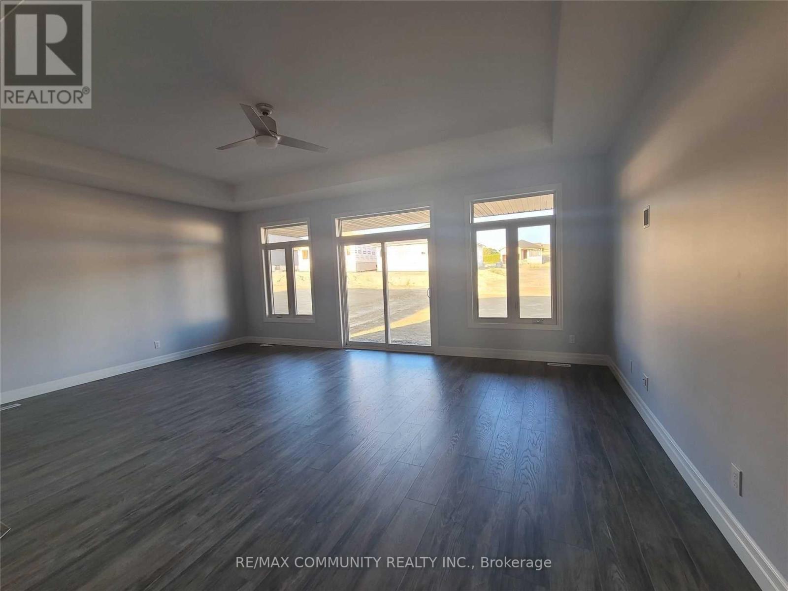 103 Northumberland Boulevard, Quinte West, Ontario  K8V 6W2 - Photo 6 - X12666276