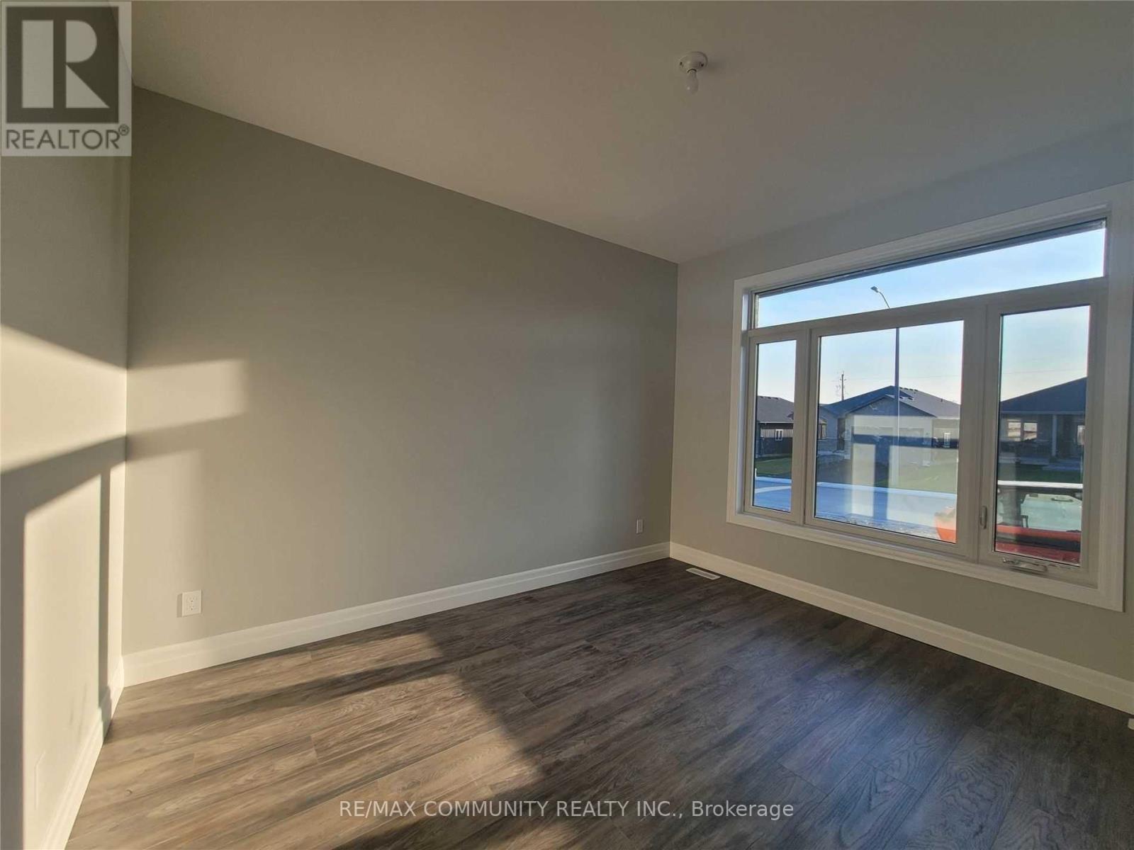 103 Northumberland Boulevard, Quinte West, Ontario  K8V 6W2 - Photo 13 - X12666276