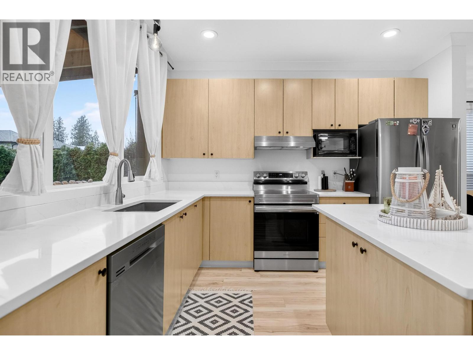 24304 102a Avenue, Maple Ridge, British Columbia  V2W 1X9 - Photo 15 - R3076973