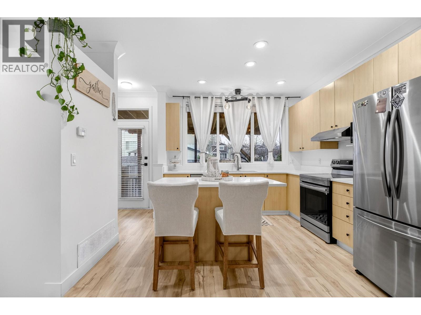 24304 102a Avenue, Maple Ridge, British Columbia  V2W 1X9 - Photo 12 - R3076973