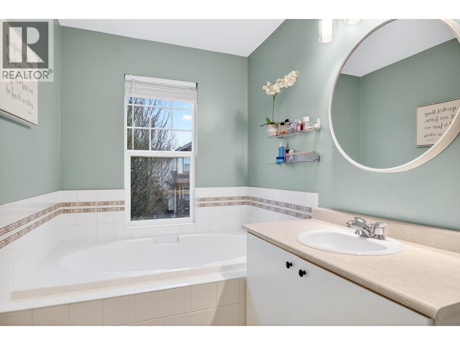 24304 102a Avenue, Maple Ridge, British Columbia  V2W 1X9 - Photo 19 - R3076973