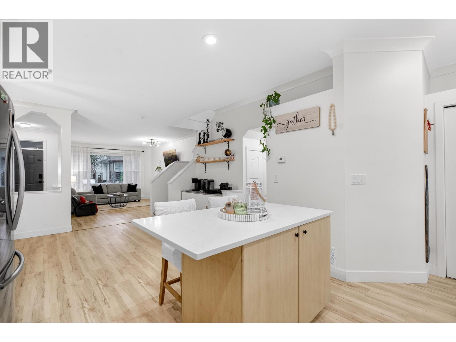 24304 102a Avenue, Maple Ridge, British Columbia  V2W 1X9 - Photo 13 - R3076973