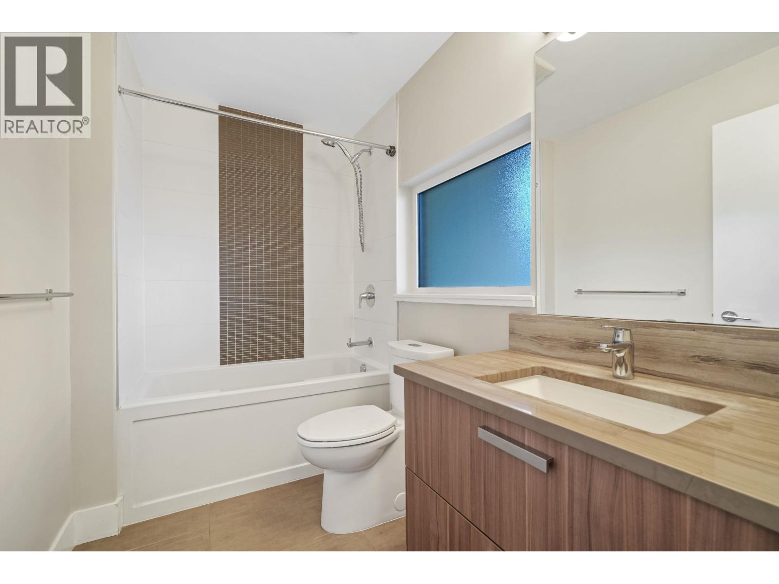 306 4307 Hastings Street, Burnaby, British Columbia V5C 2J7 - Photo 19 - R3076171