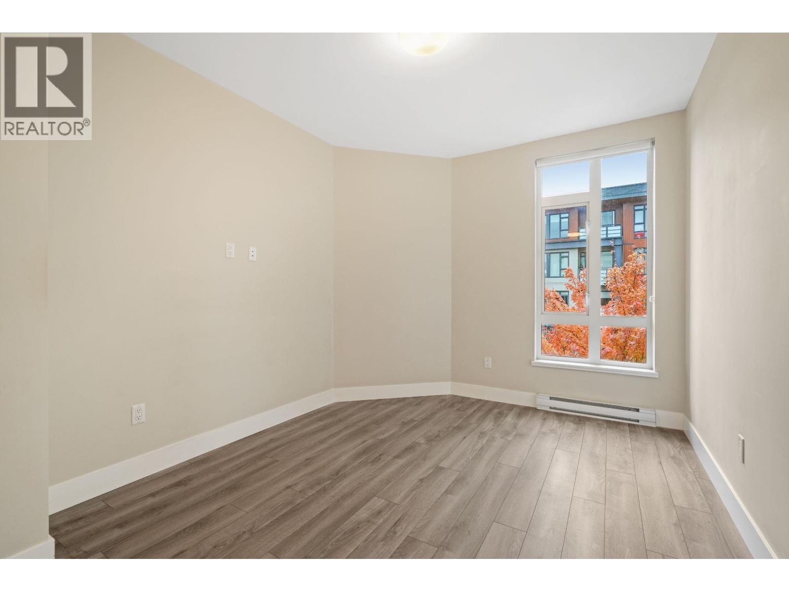 306 4307 Hastings Street, Burnaby, British Columbia V5C 2J7 - Photo 10 - R3076171