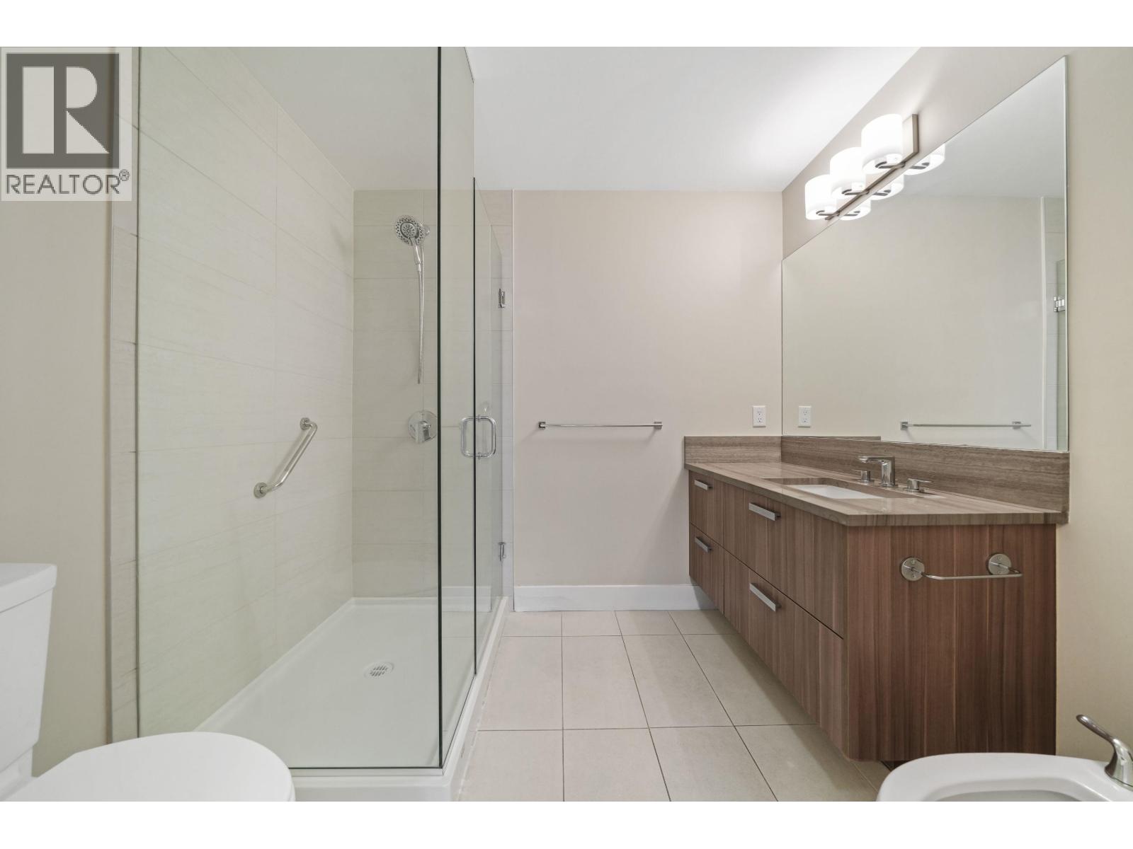 306 4307 Hastings Street, Burnaby, British Columbia V5C 2J7 - Photo 13 - R3076171