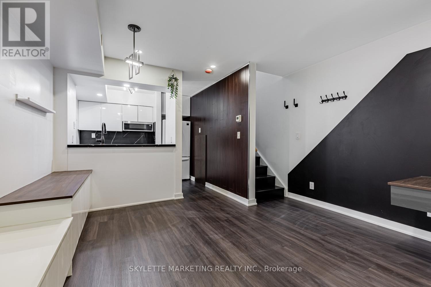 107 - 3 Everson Drive, Toronto, Ontario  M2N 7C2 - Photo 2 - C12674920