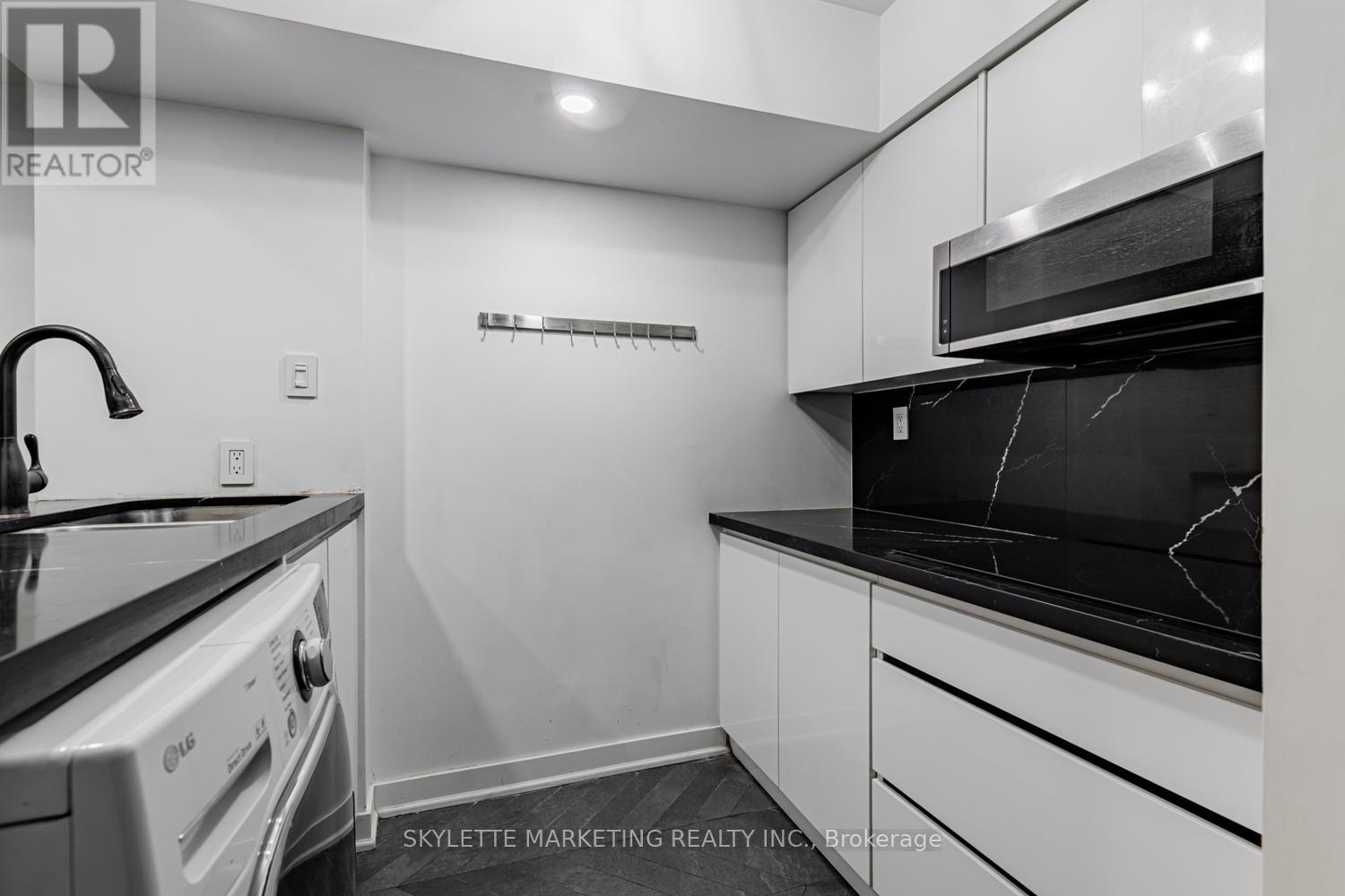 107 - 3 Everson Drive, Toronto, Ontario  M2N 7C2 - Photo 6 - C12674920