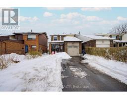 43 MAMMOTH HALL TRAIL, Toronto, Ontario