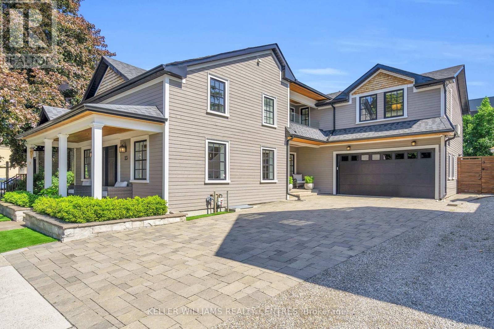 23 MOSLEY STREET, Aurora, Ontario