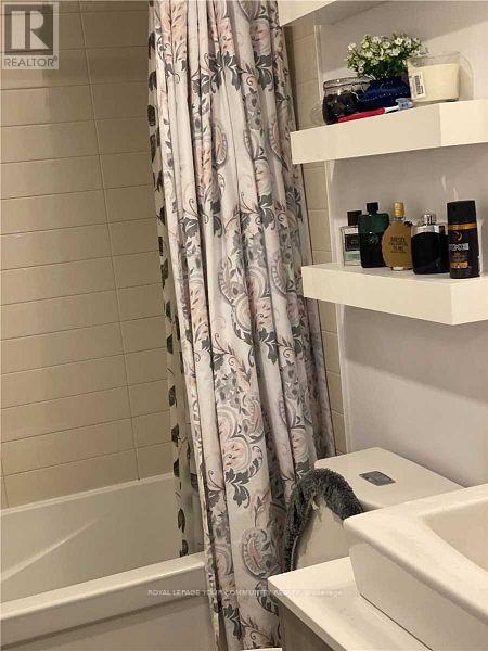 2206 - 9201 Yonge Street, Richmond Hill, Ontario  L4C 6Z2 - Photo 10 - N12674910