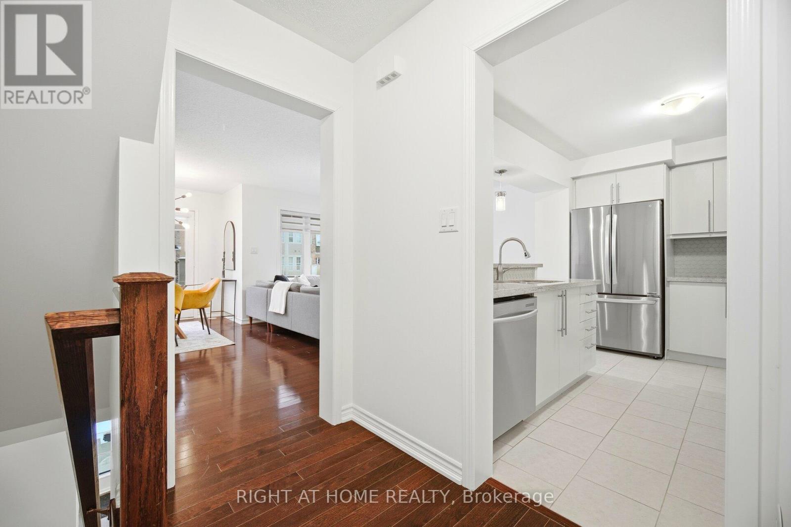 231 Septimus Heights, Milton, Ontario  L9T 8N7 - Photo 11 - W12674902