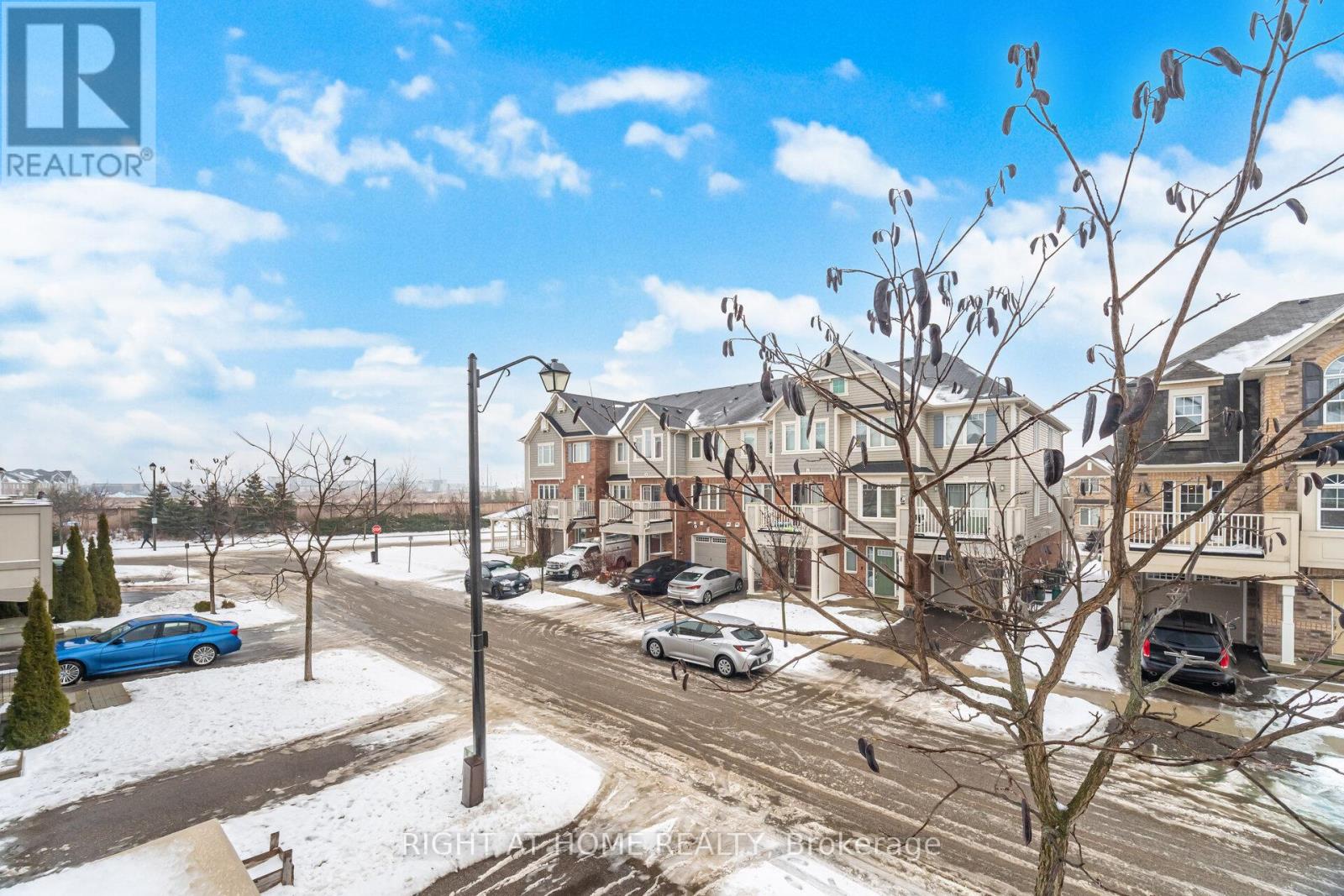 231 Septimus Heights, Milton, Ontario  L9T 8N7 - Photo 27 - W12674902