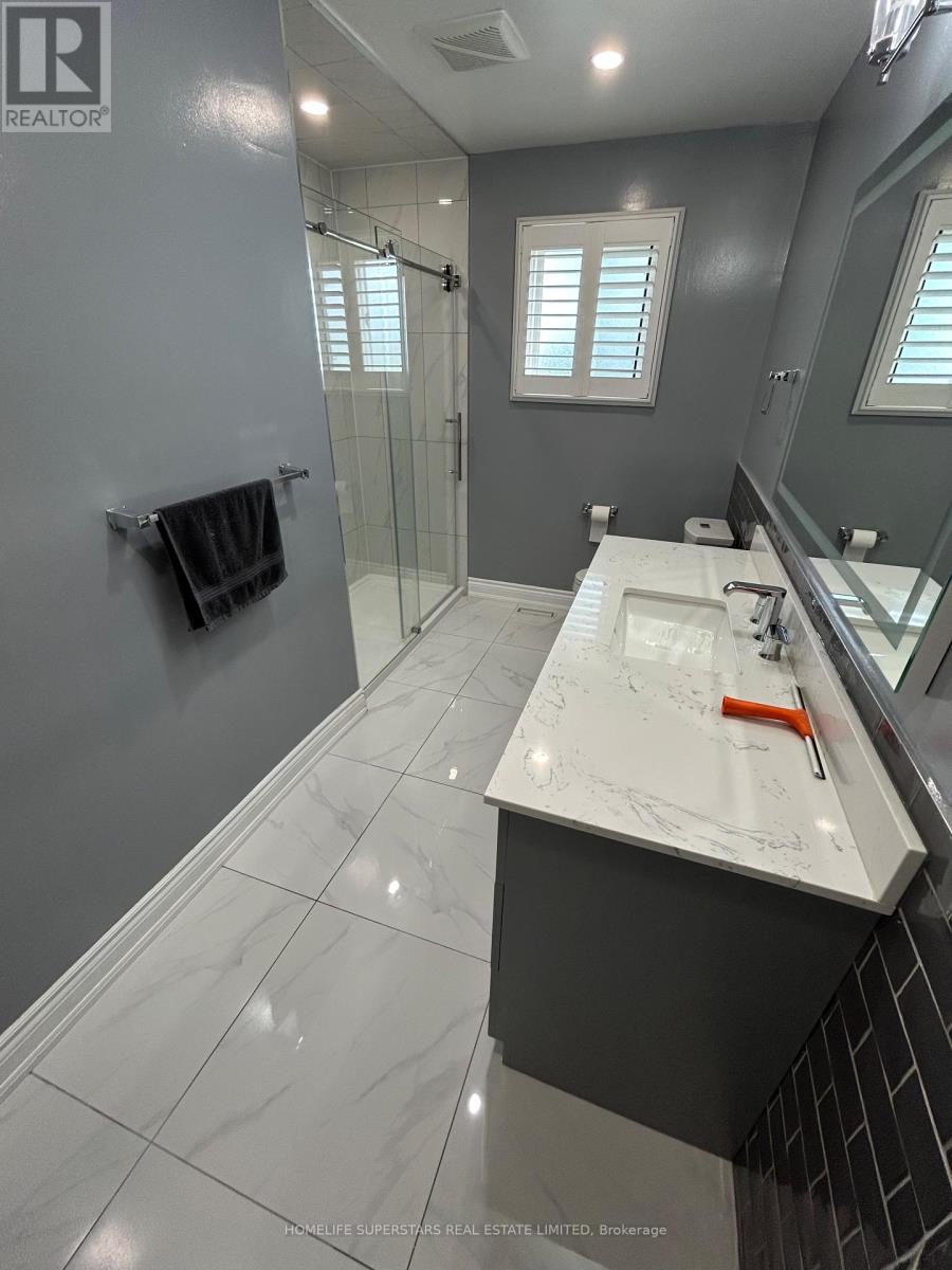 165 Havelock Drive, Brampton, Ontario  L6W 4G4 - Photo 6 - W12674908