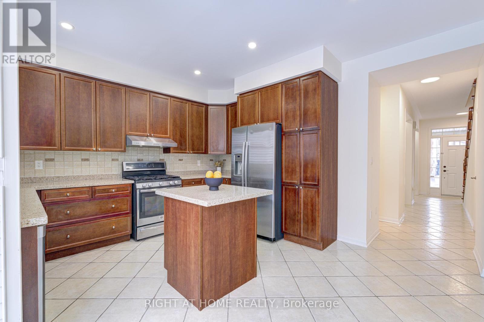 796 Rayner Court, Milton, Ontario  L9T 0N8 - Photo 17 - W12674930