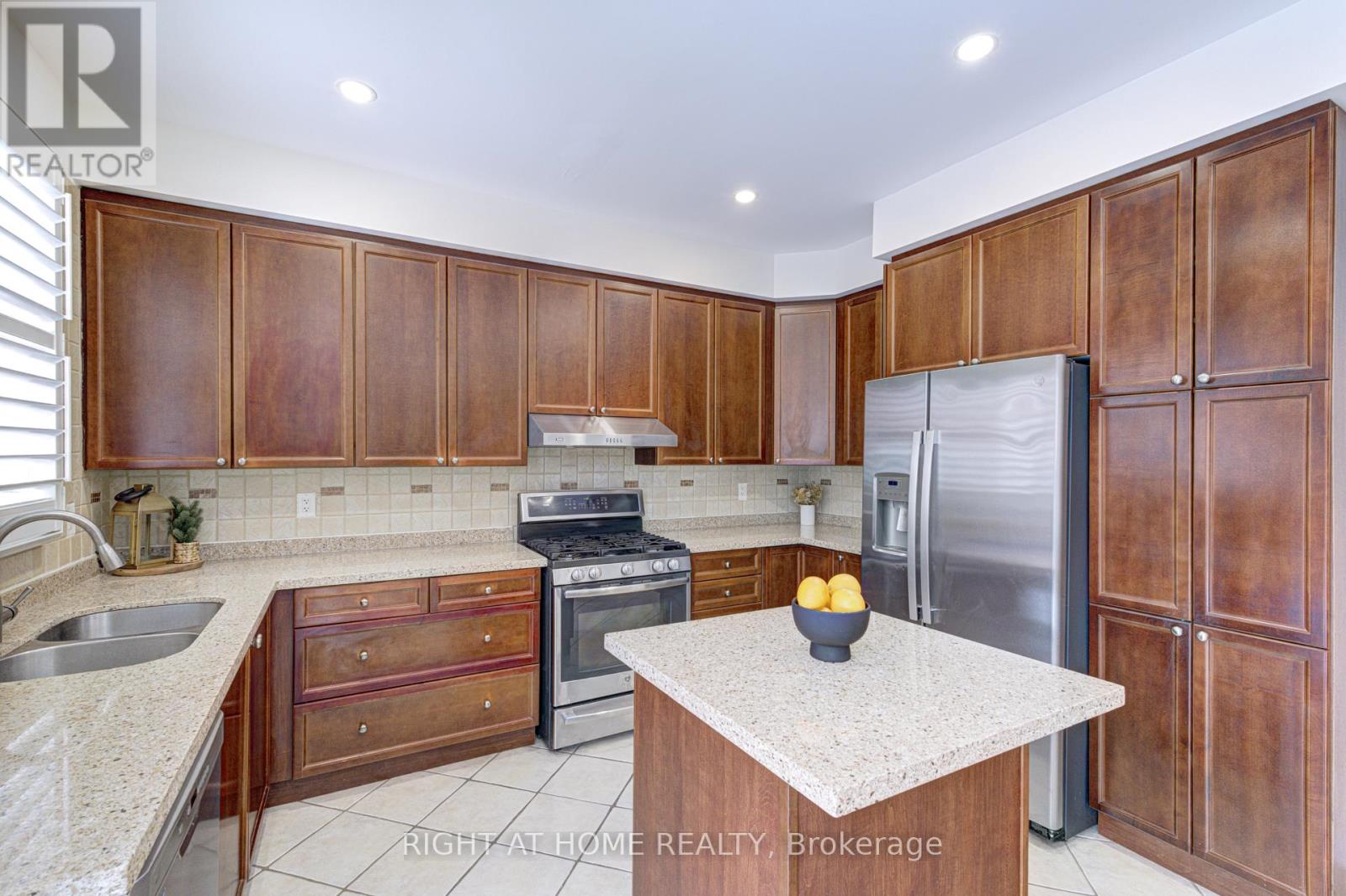 796 Rayner Court, Milton, Ontario  L9T 0N8 - Photo 19 - W12674930