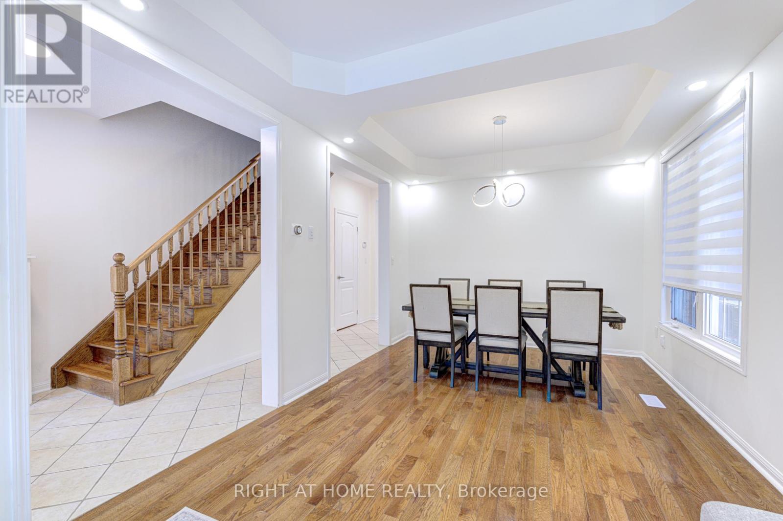 796 Rayner Court, Milton, Ontario  L9T 0N8 - Photo 7 - W12674930