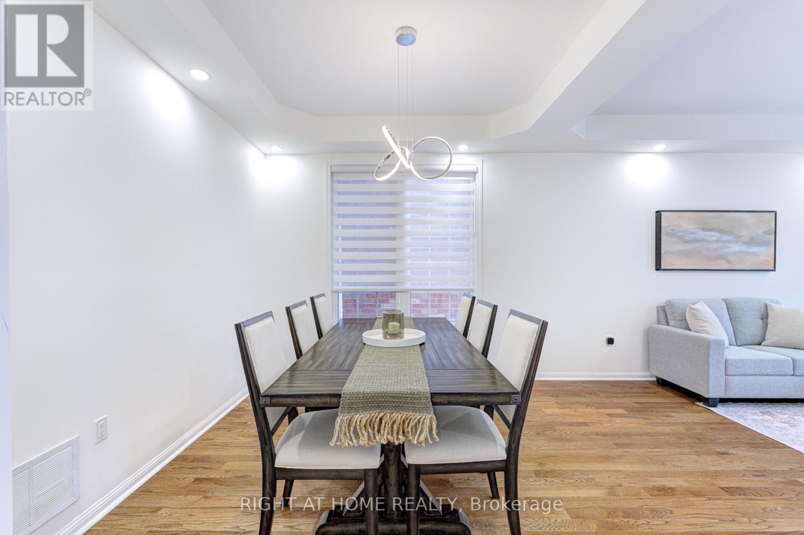 796 Rayner Court, Milton, Ontario  L9T 0N8 - Photo 8 - W12674930