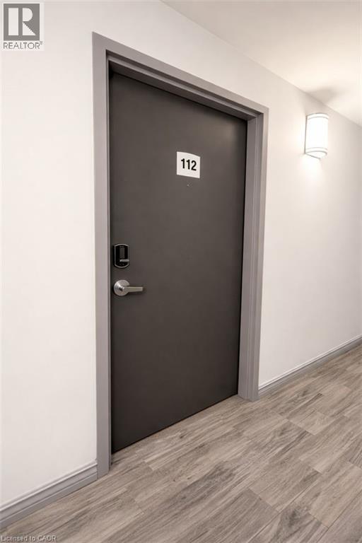 275 Larch Street Unit# B112, Waterloo, Ontario  N2L 3R2 - Photo 4 - 40796972