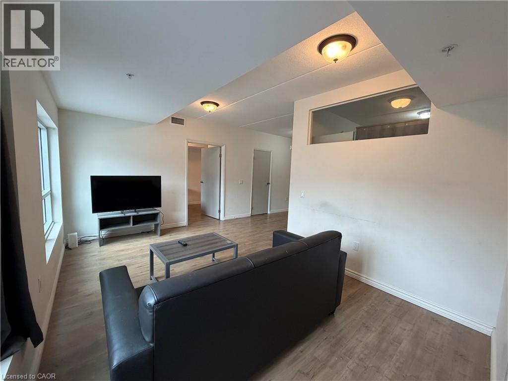 275 Larch Street Unit# B112, Waterloo, Ontario  N2L 3R2 - Photo 20 - 40796972