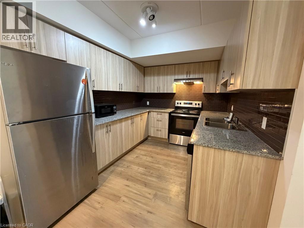 275 Larch Street Unit# B112, Waterloo, Ontario  N2L 3R2 - Photo 9 - 40796972