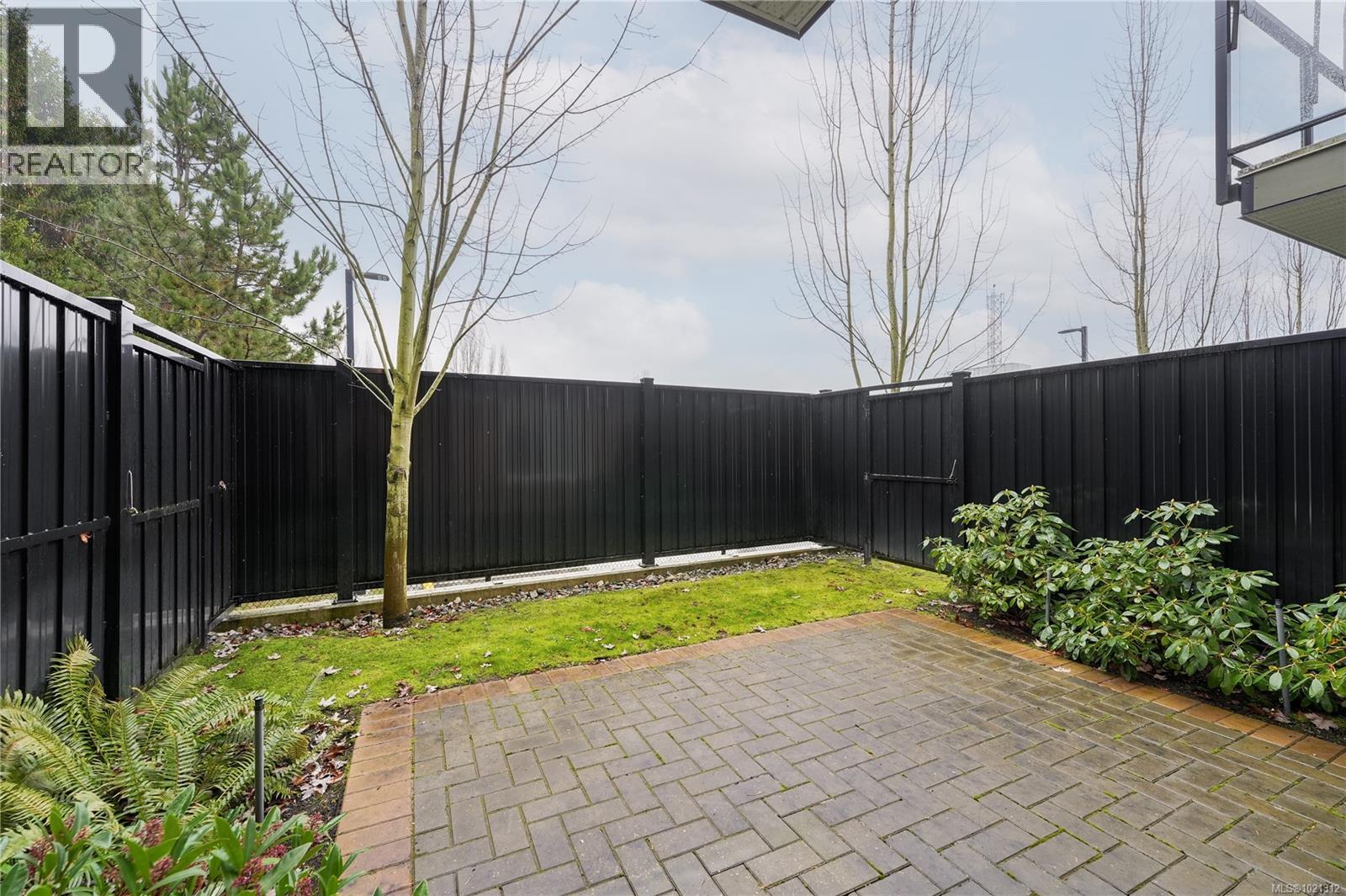 7 4355 Viewmont Ave, Saanich, British Columbia  V8Z 5K8 - Photo 23 - 1021312