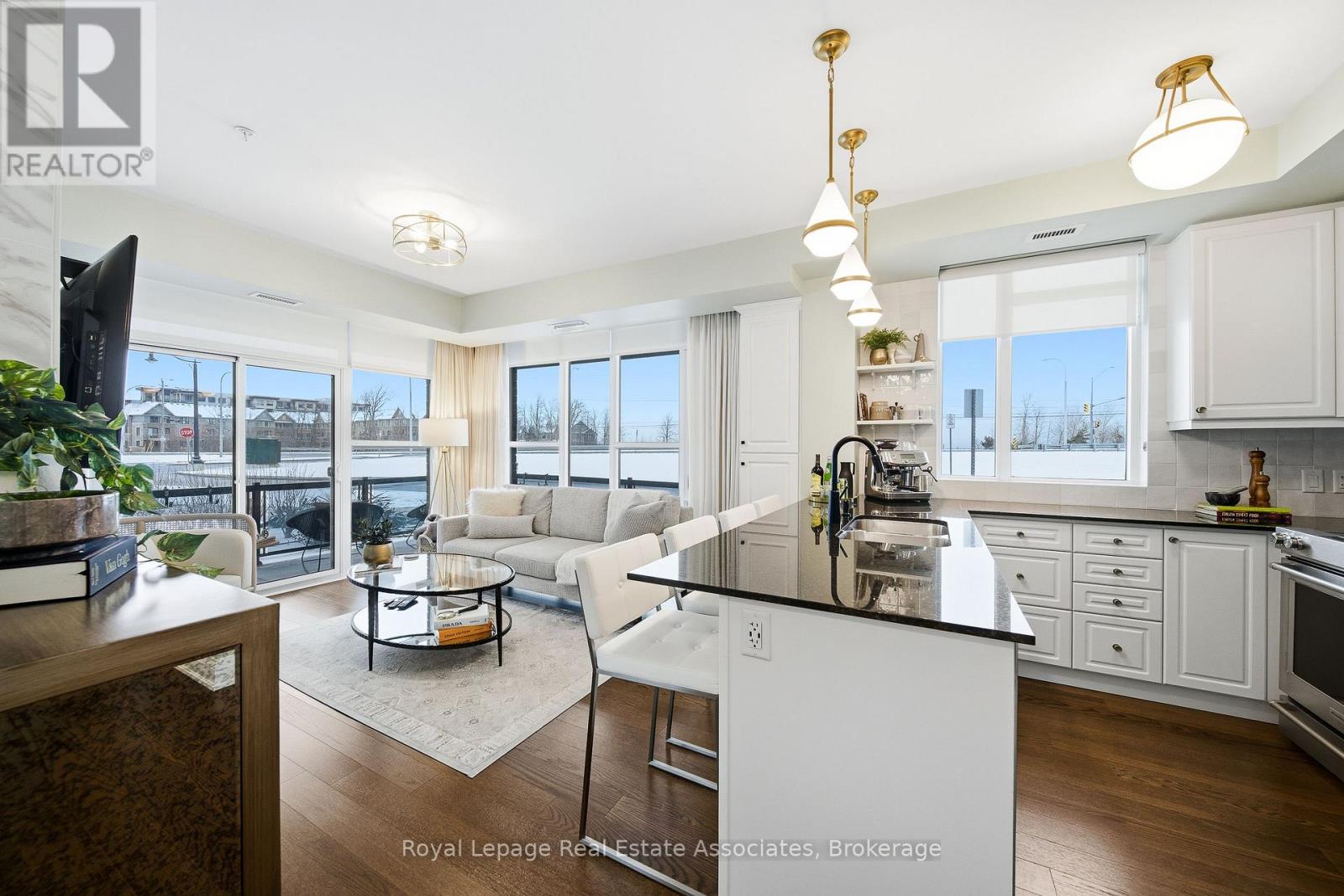 112 - 16 CONCORD PLACE, Grimsby, Ontario