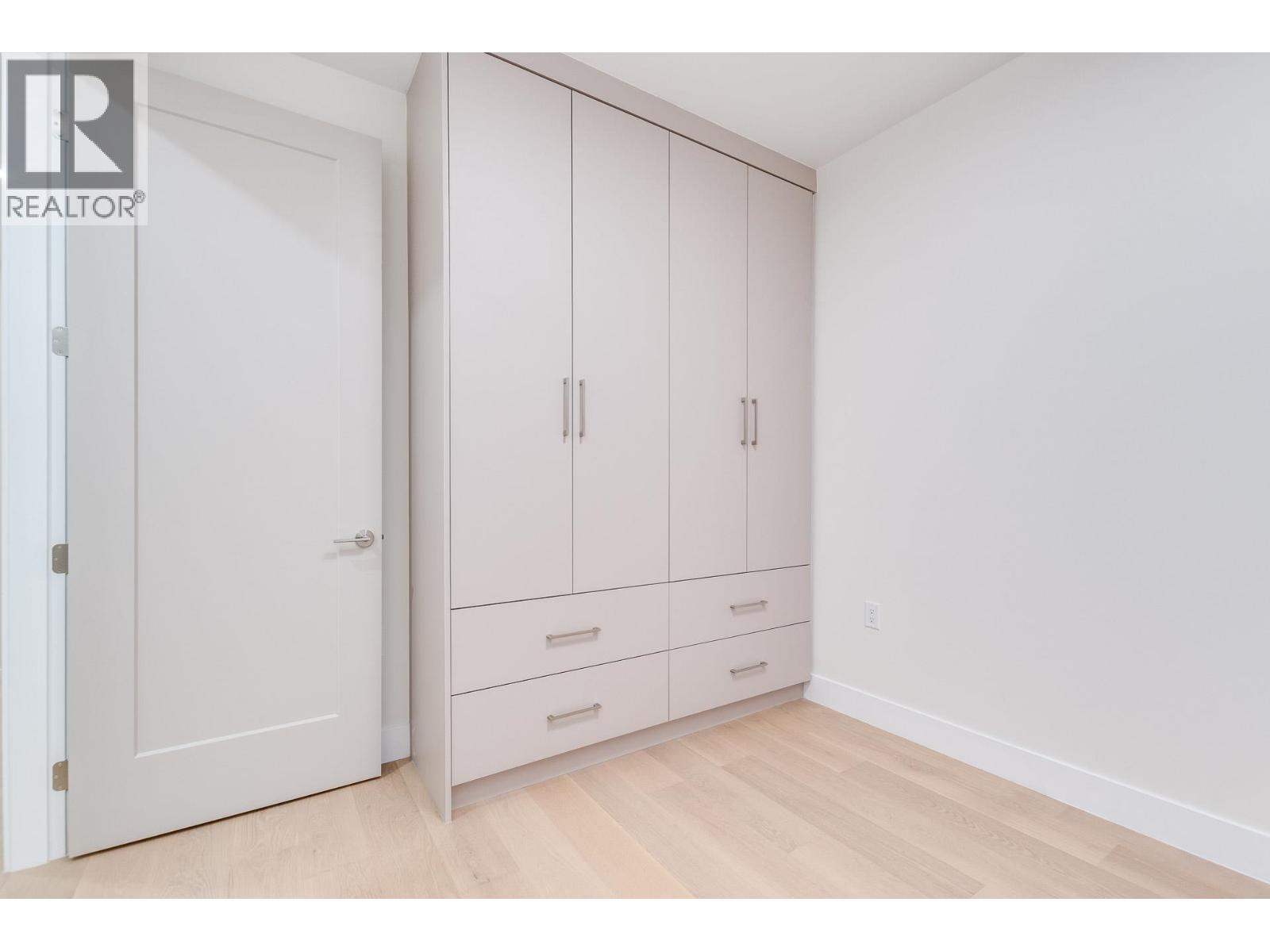 1 2943 E 44th Avenue, Vancouver, British Columbia  V5R 3A9 - Photo 18 - R3077151