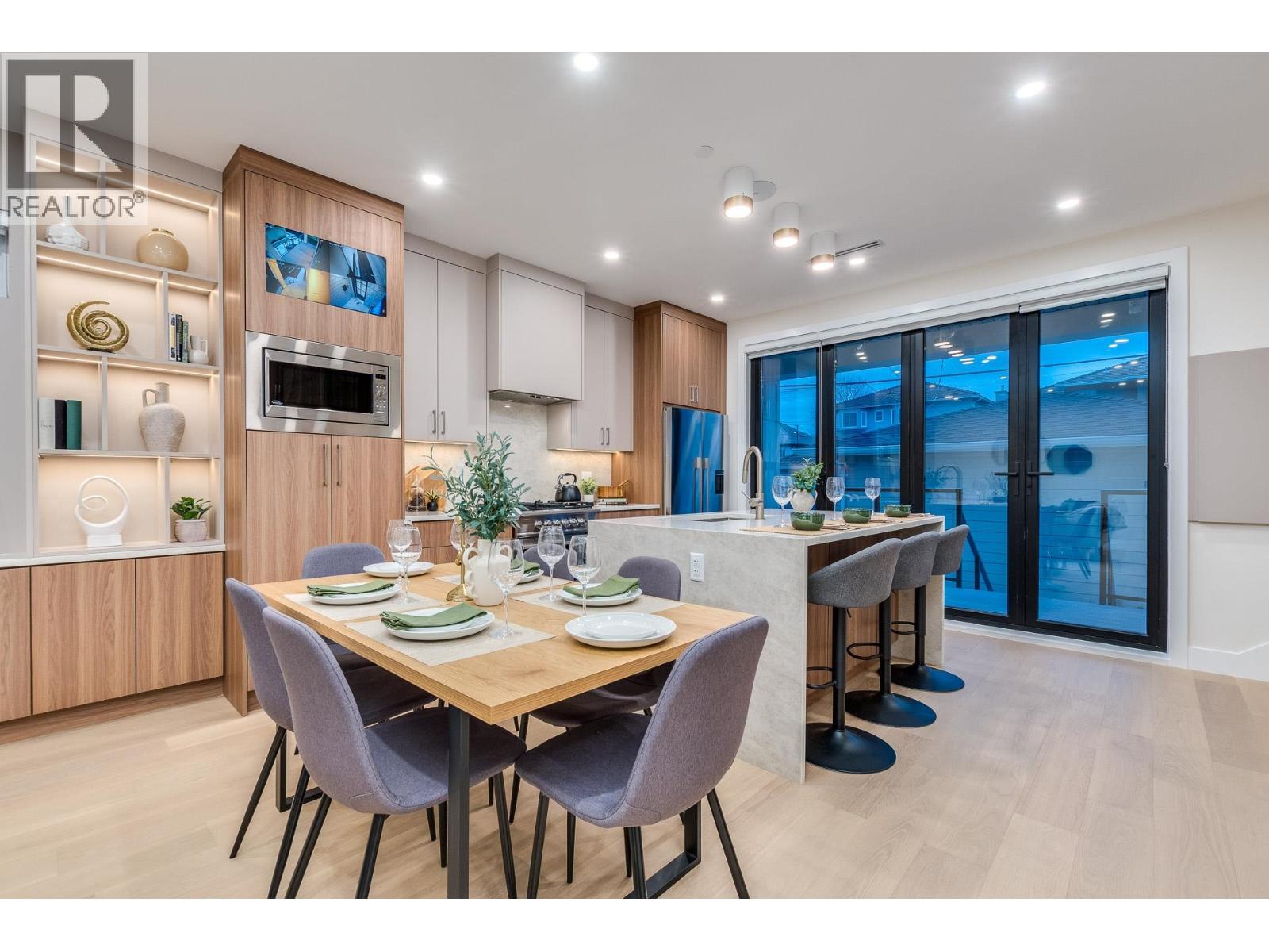 1 2945 E 44th Avenue, Vancouver, British Columbia  V5R 3A9 - Photo 9 - R3077122