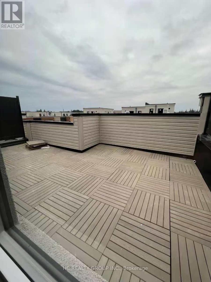 6 - 3 Bond Crescent, Richmond Hill, Ontario  L4E 1J4 - Photo 9 - N12674964