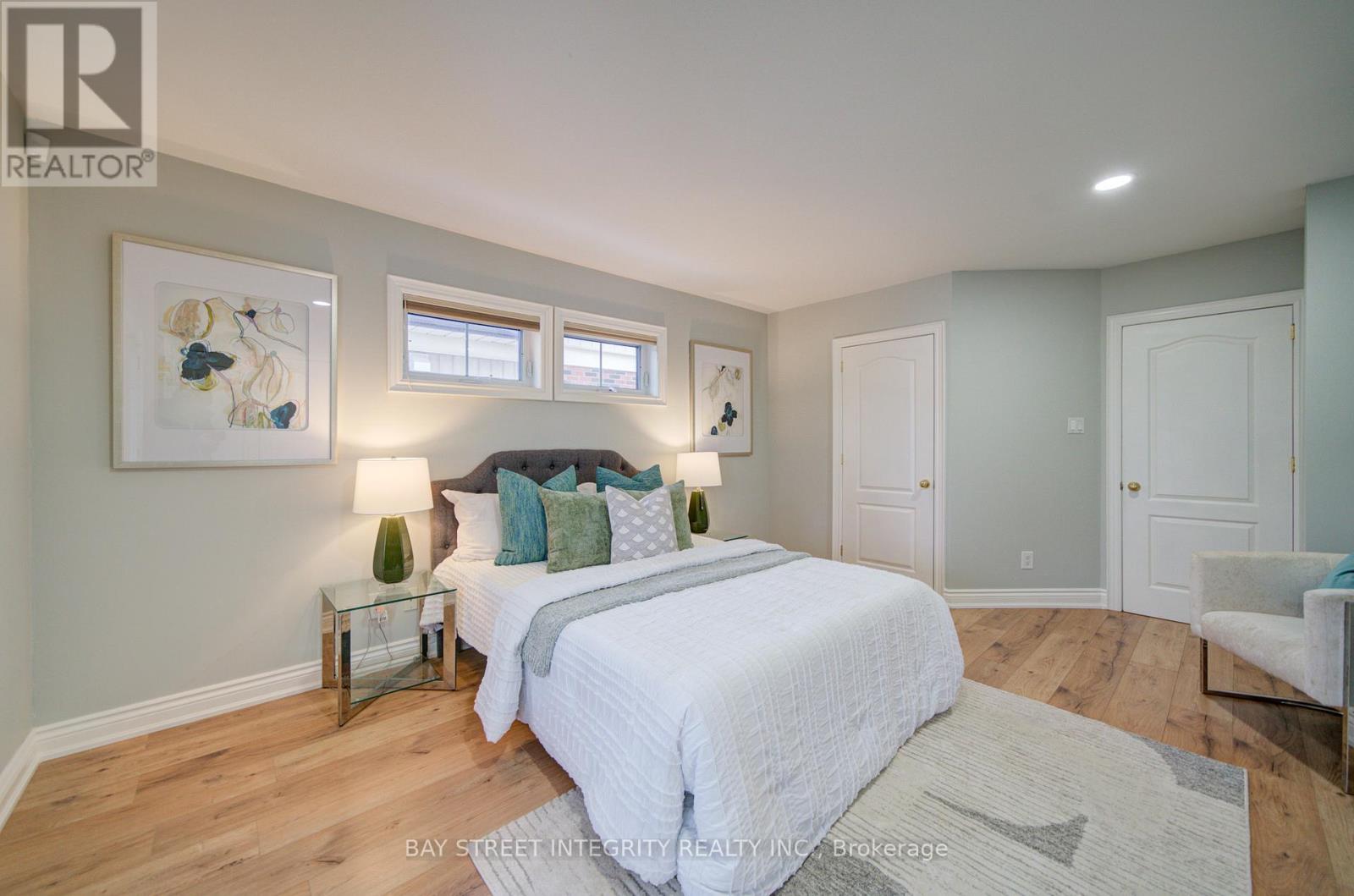 409 River Side Drive, Oakville, Ontario  L6K 3N6 - Photo 28 - W12674954