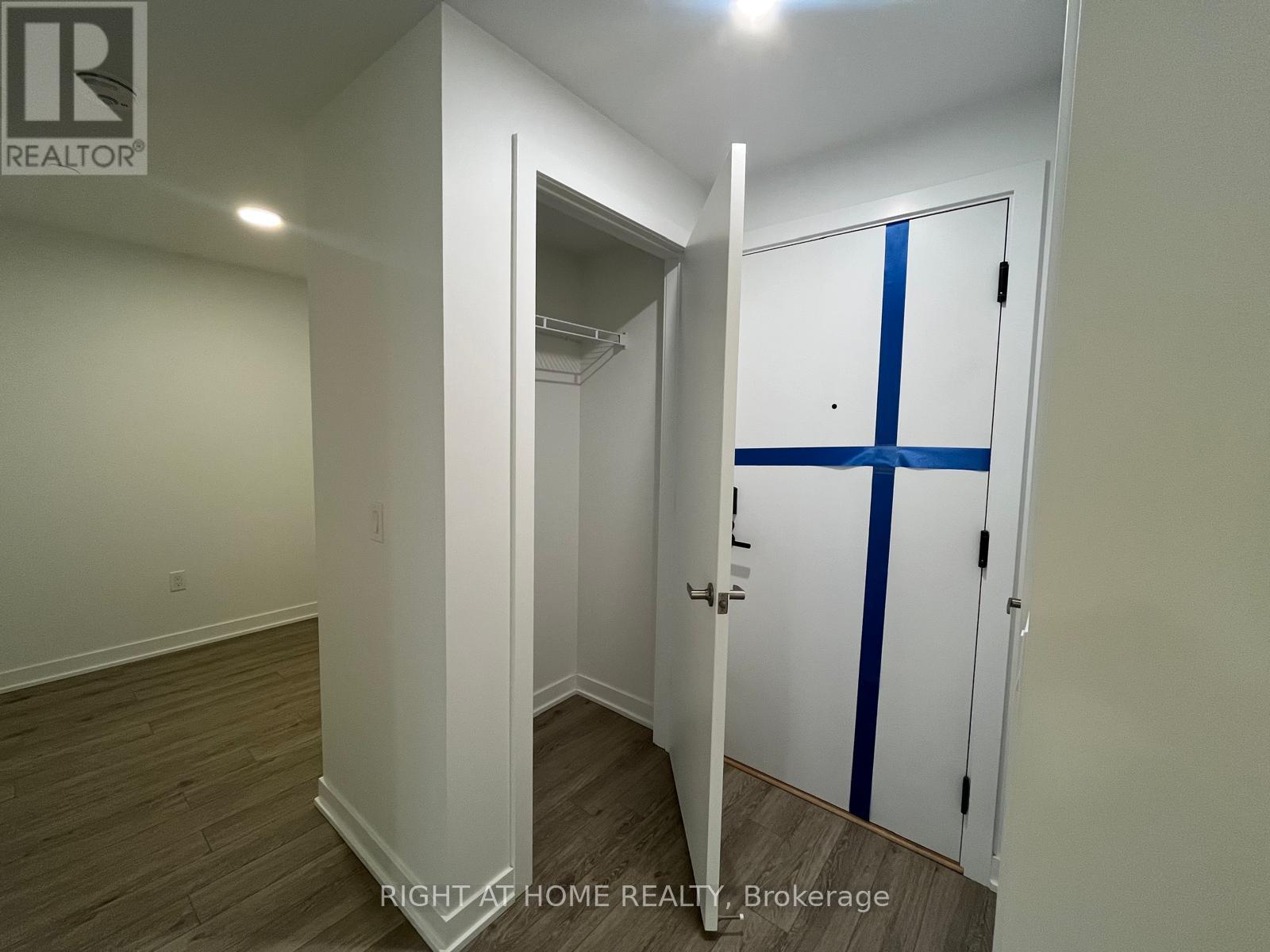 304 - 720 Whitlock Avenue, Milton, Ontario  L9E 2B5 - Photo 6 - W12674958