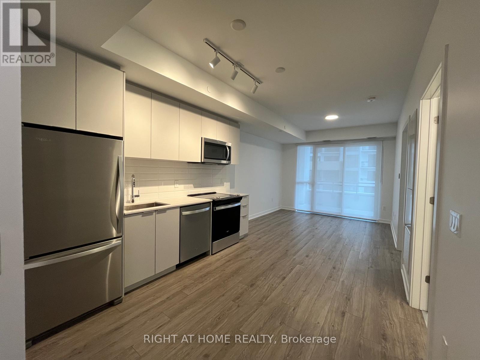 304 - 720 Whitlock Avenue, Milton, Ontario  L9E 2B5 - Photo 8 - W12674958