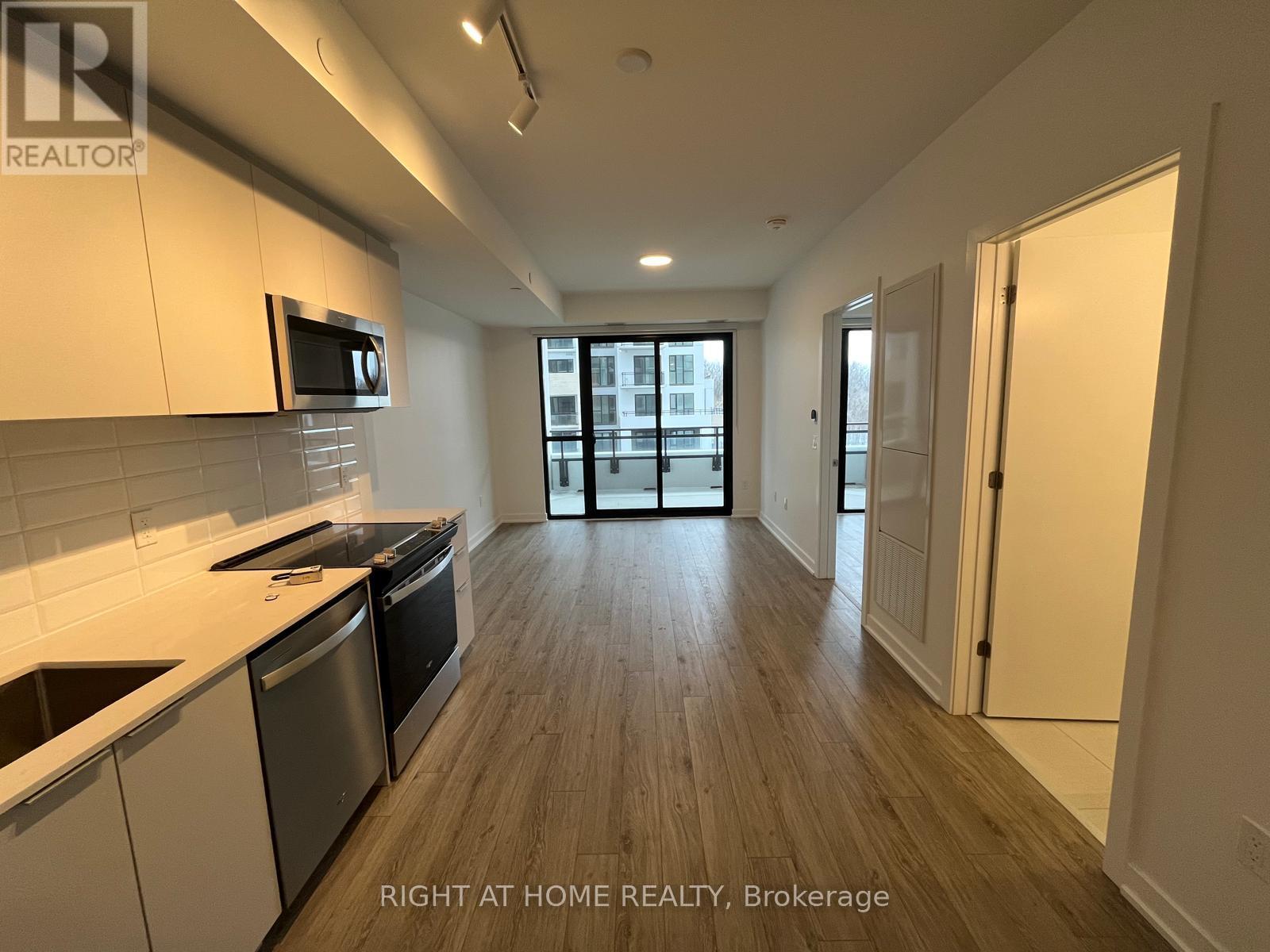 304 - 720 Whitlock Avenue, Milton, Ontario  L9E 2B5 - Photo 9 - W12674958