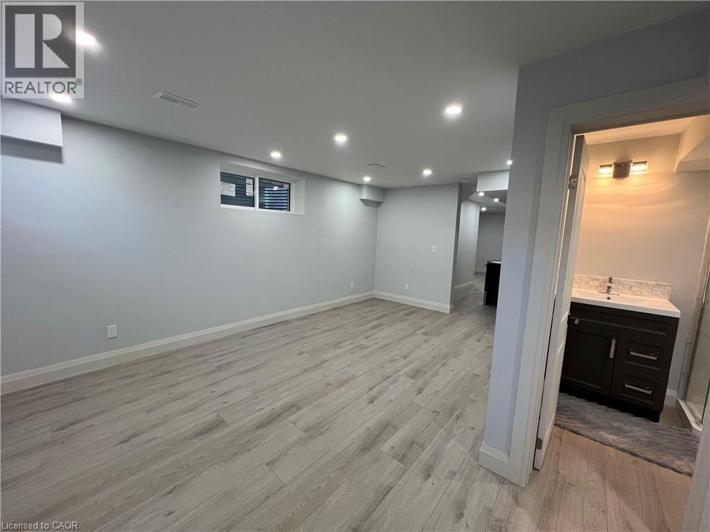 14 Queensgate Crescent Unit# Lower, Breslau, Ontario  N0B 1M0 - Photo 11 - 40796973