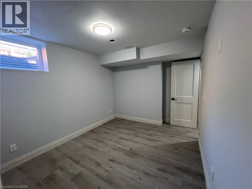 14 Queensgate Crescent Unit# Lower, Breslau, Ontario  N0B 1M0 - Photo 15 - 40796973