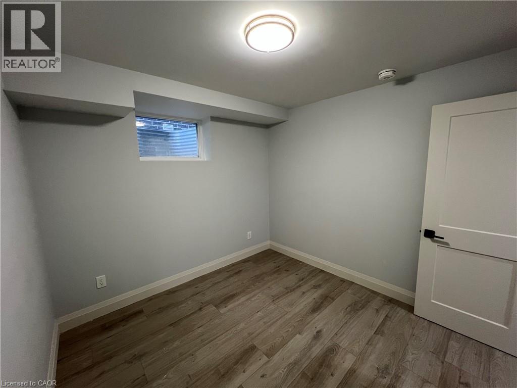 14 Queensgate Crescent Unit# Lower, Breslau, Ontario  N0B 1M0 - Photo 17 - 40796973