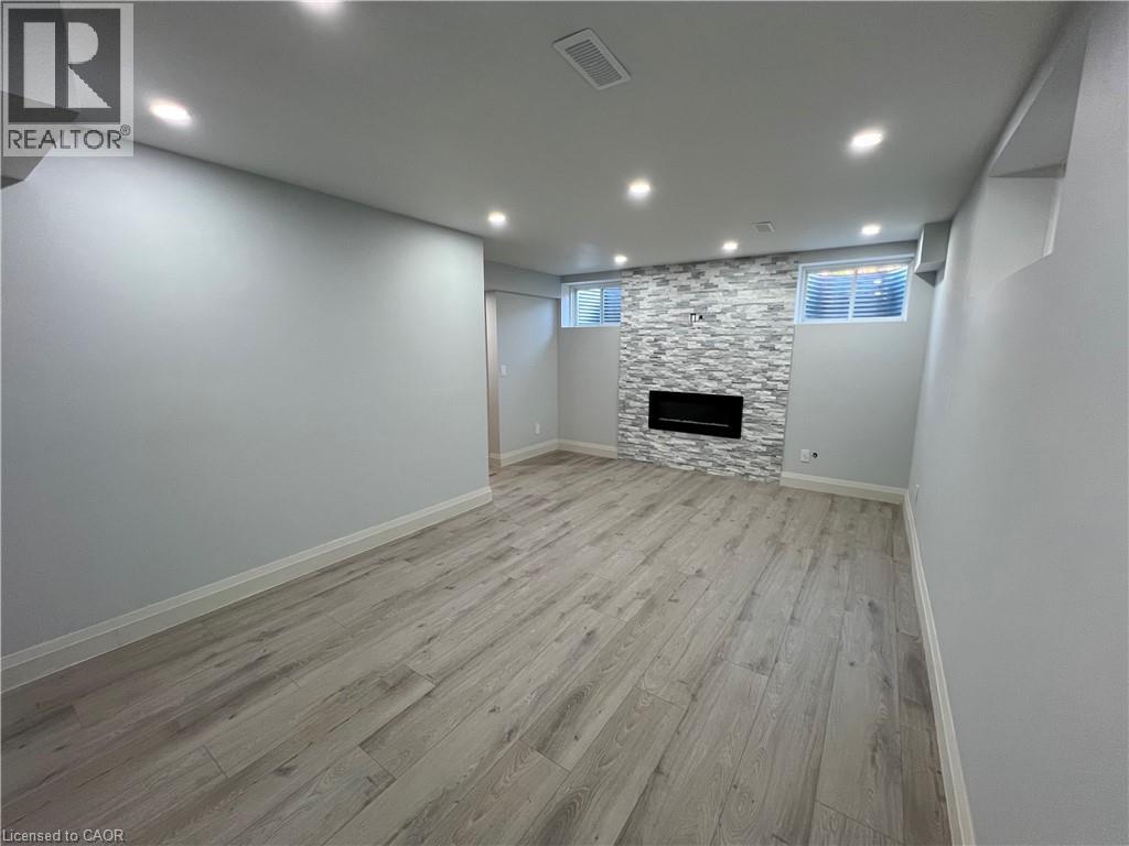 14 Queensgate Crescent Unit# Lower, Breslau, Ontario  N0B 1M0 - Photo 9 - 40796973
