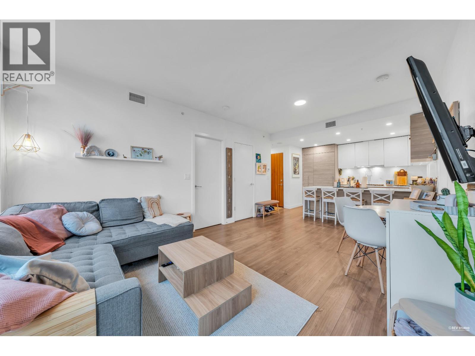 1706 595 Austin Avenue, Coquitlam, British Columbia  V3K 0G7 - Photo 8 - R3077274