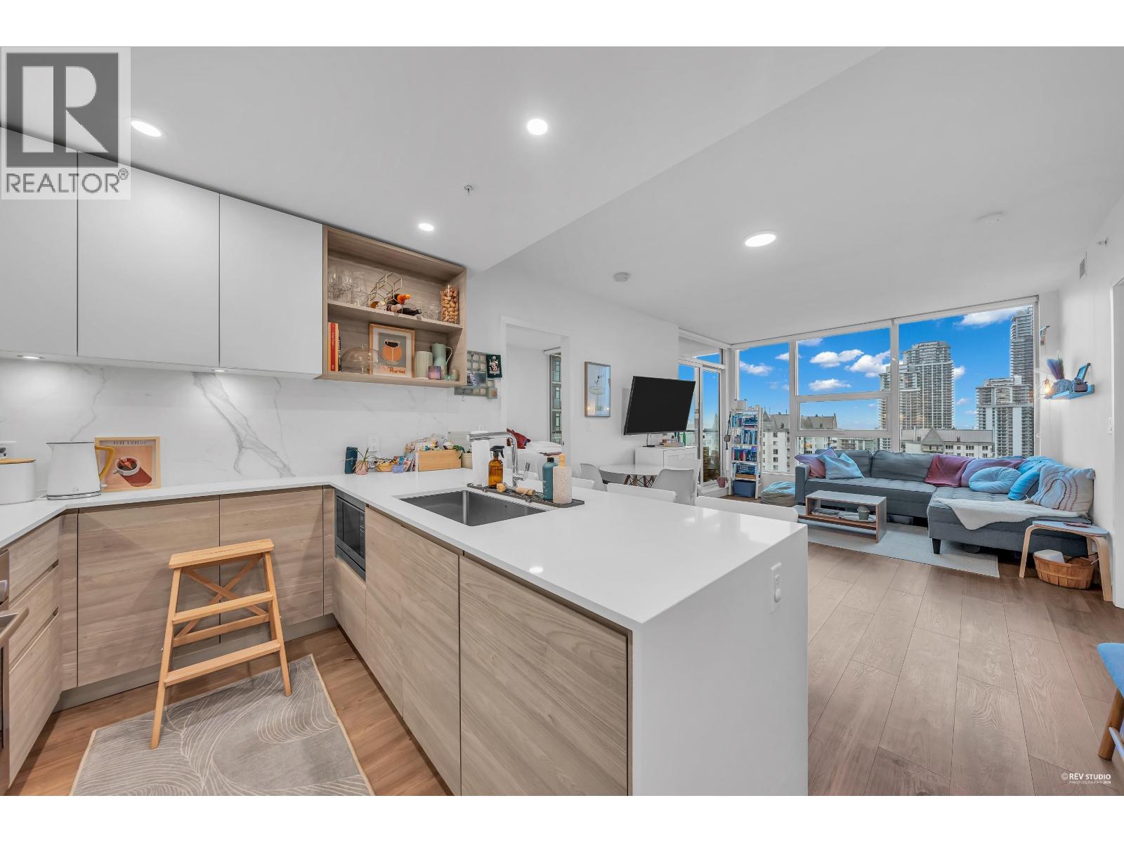 1706 595 Austin Avenue, Coquitlam, British Columbia  V3K 0G7 - Photo 6 - R3077274