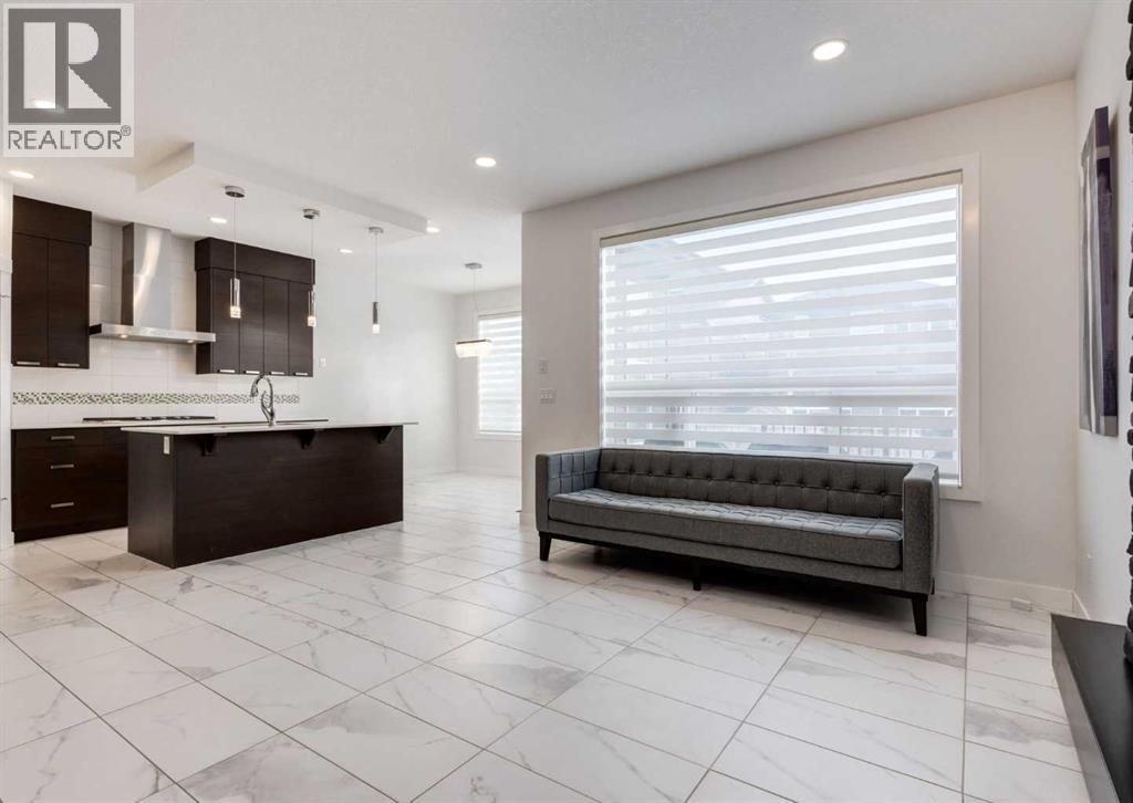 100 Cougar Ridge Close Sw, Calgary, Alberta  T3H 0V4 - Photo 7 - A2275670