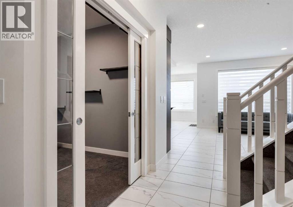 100 Cougar Ridge Close Sw, Calgary, Alberta  T3H 0V4 - Photo 17 - A2275670