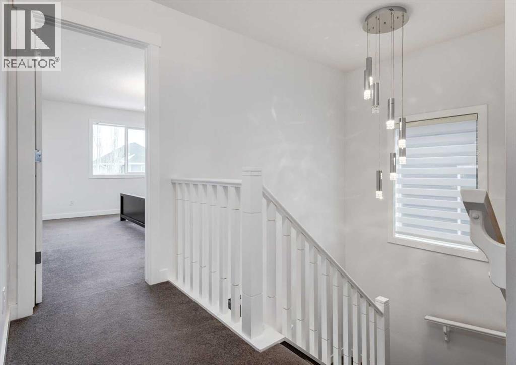 100 Cougar Ridge Close Sw, Calgary, Alberta  T3H 0V4 - Photo 23 - A2275670