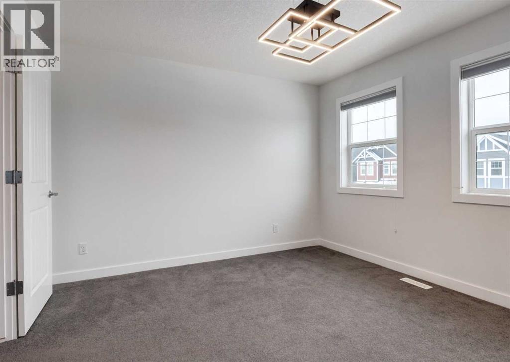 100 Cougar Ridge Close Sw, Calgary, Alberta  T3H 0V4 - Photo 33 - A2275670