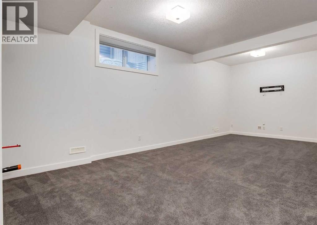 100 Cougar Ridge Close Sw, Calgary, Alberta  T3H 0V4 - Photo 39 - A2275670