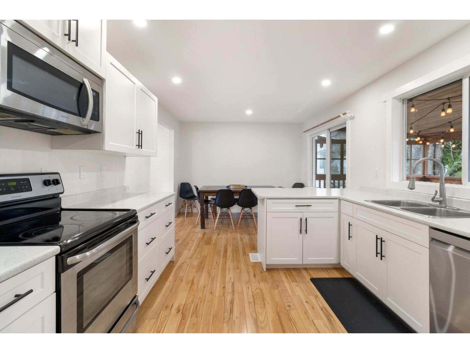 354 3rd Avenue, Hope, Hope, British Columbia  V0X 1L0 - Photo 10 - R3077271