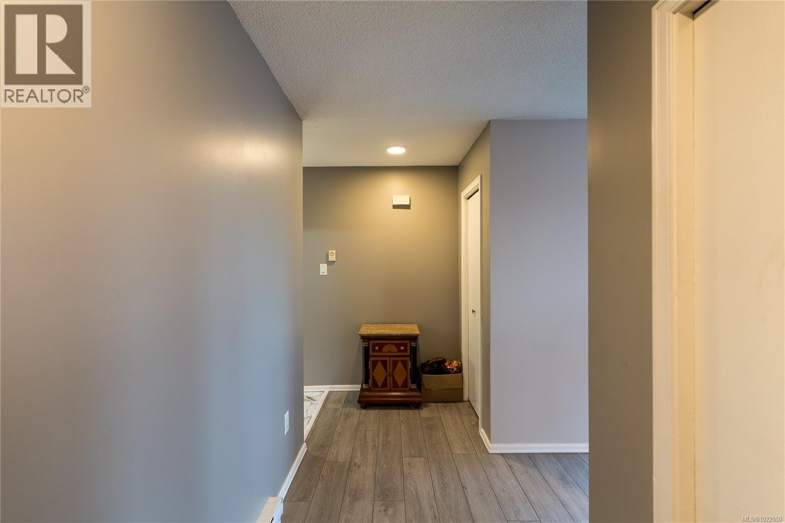 847 Admirals Rd, Esquimalt, British Columbia  V9A 2P1 - Photo 14 - 1022550