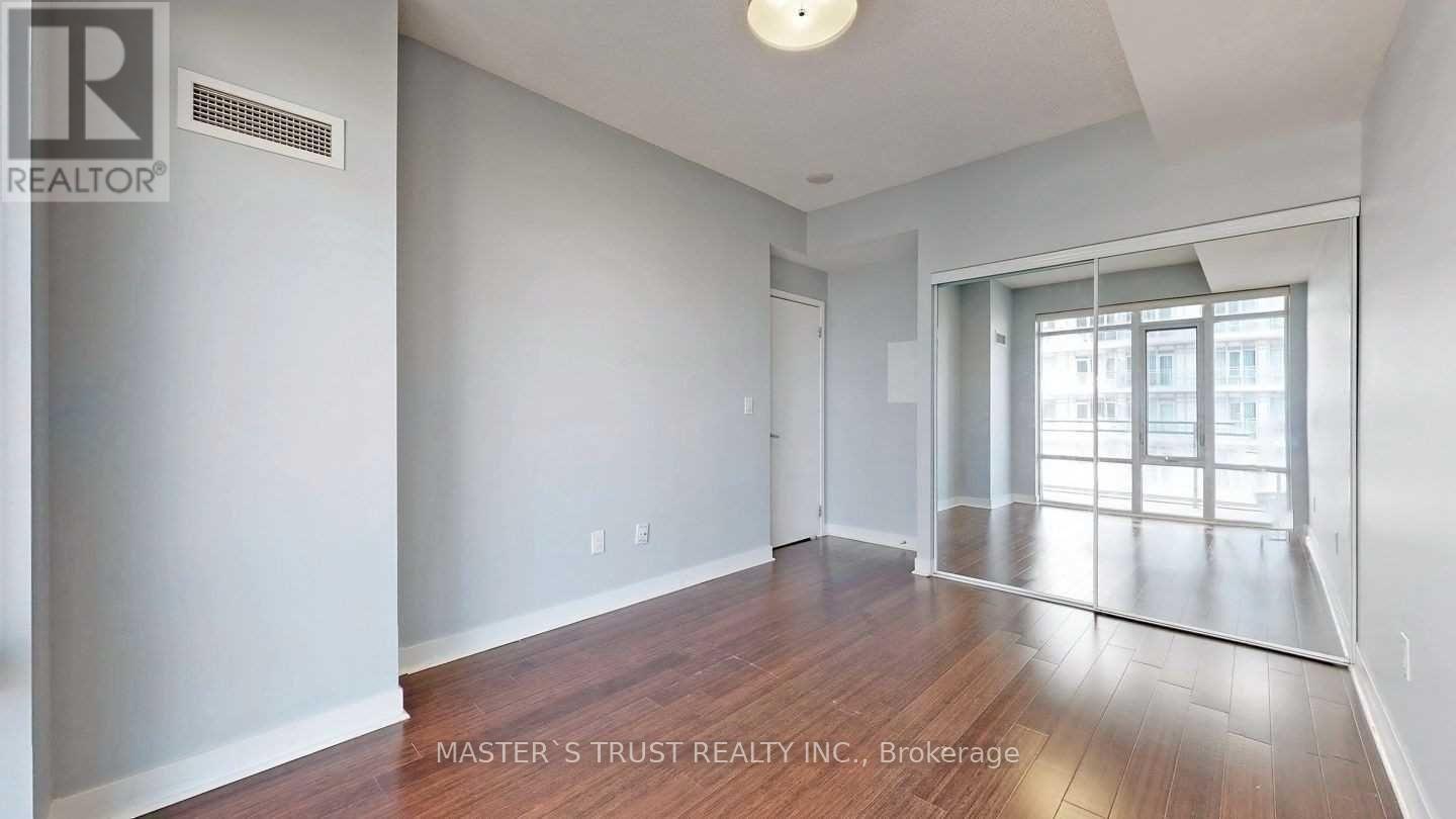 1009 - 365 Prince Of Wales Drive, Mississauga, Ontario  L5B 0G6 - Photo 11 - W12615454