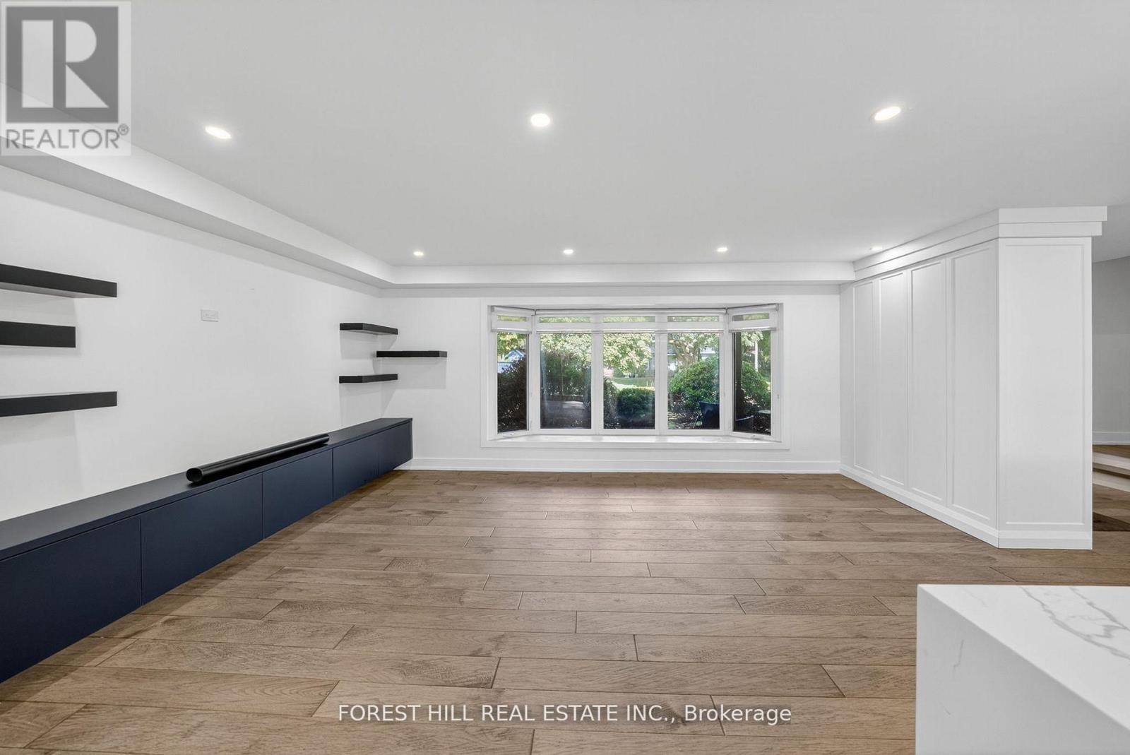 37 Cherry Post Crescent, Toronto, Ontario  M9C 2J9 - Photo 7 - W12490180