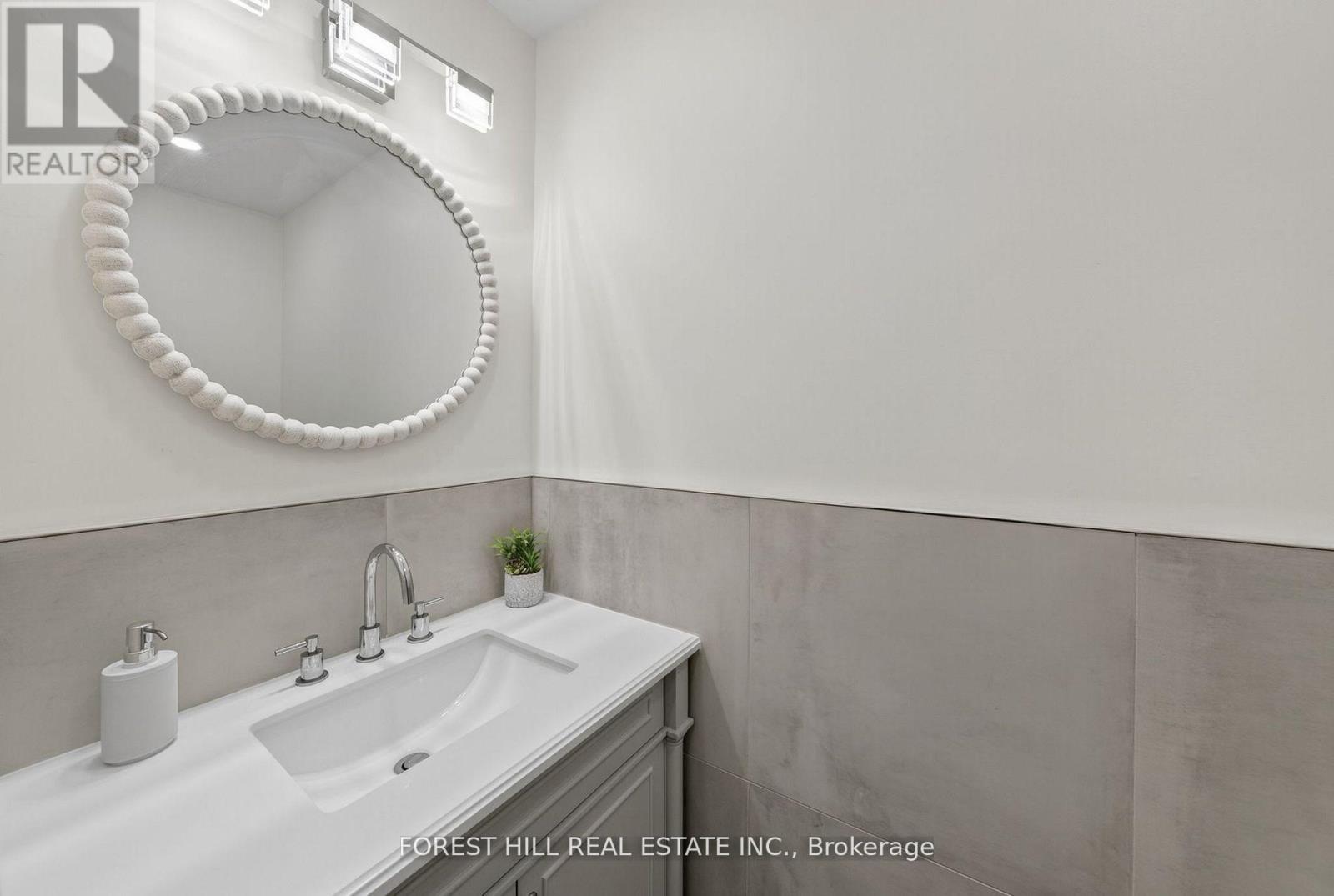 37 Cherry Post Crescent, Toronto, Ontario  M9C 2J9 - Photo 21 - W12490180